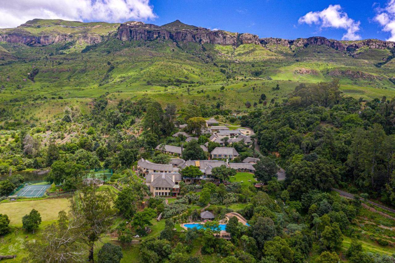 Cavern Resort & Spa Бергвилль Экстерьер фото