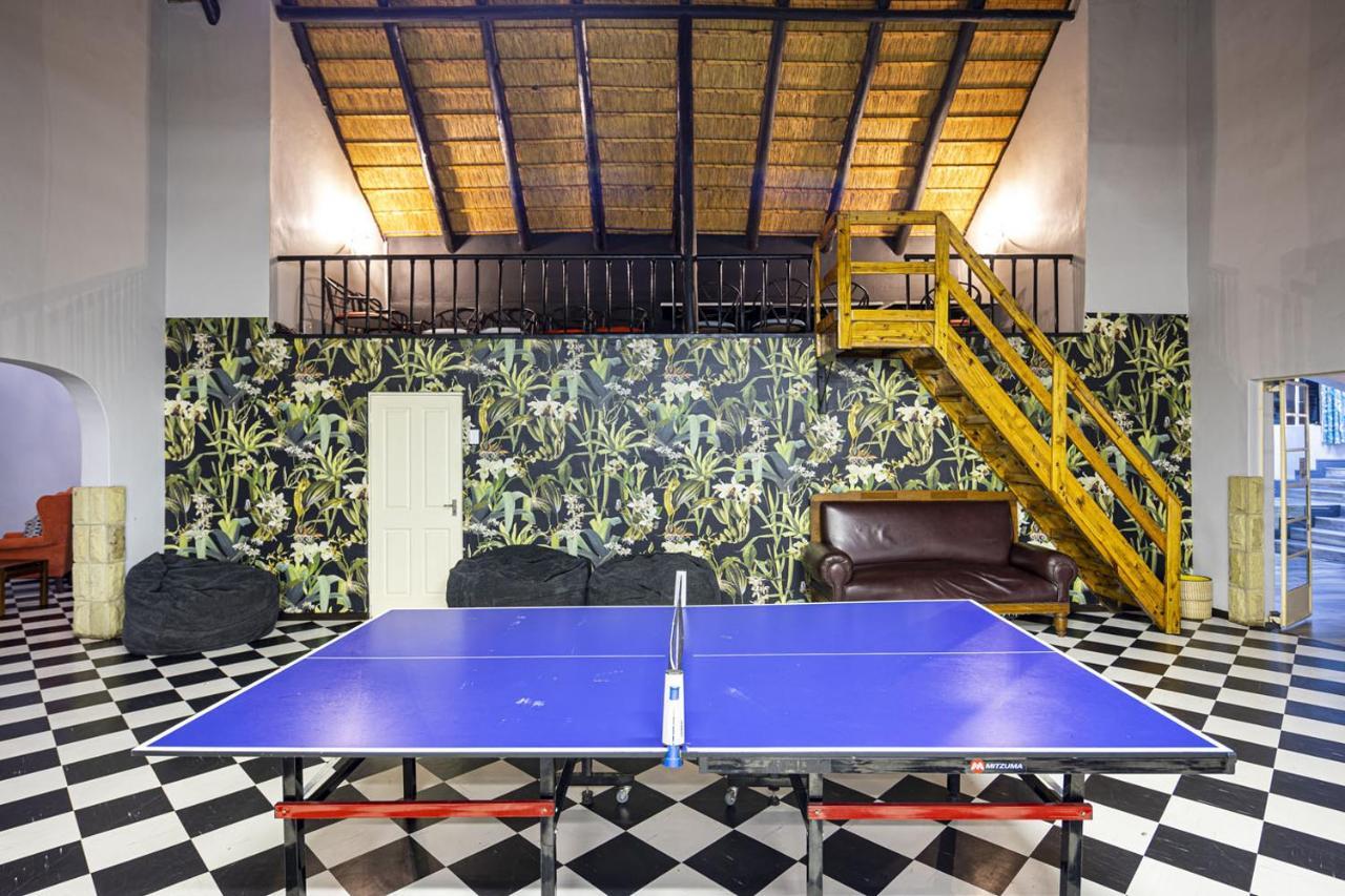 Cavern Resort & Spa Бергвилль Экстерьер фото