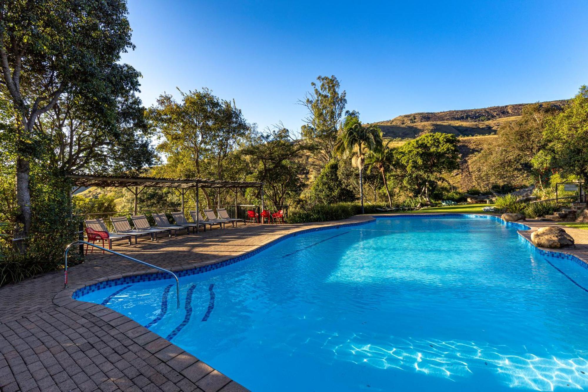 Cavern Resort & Spa Бергвилль Экстерьер фото