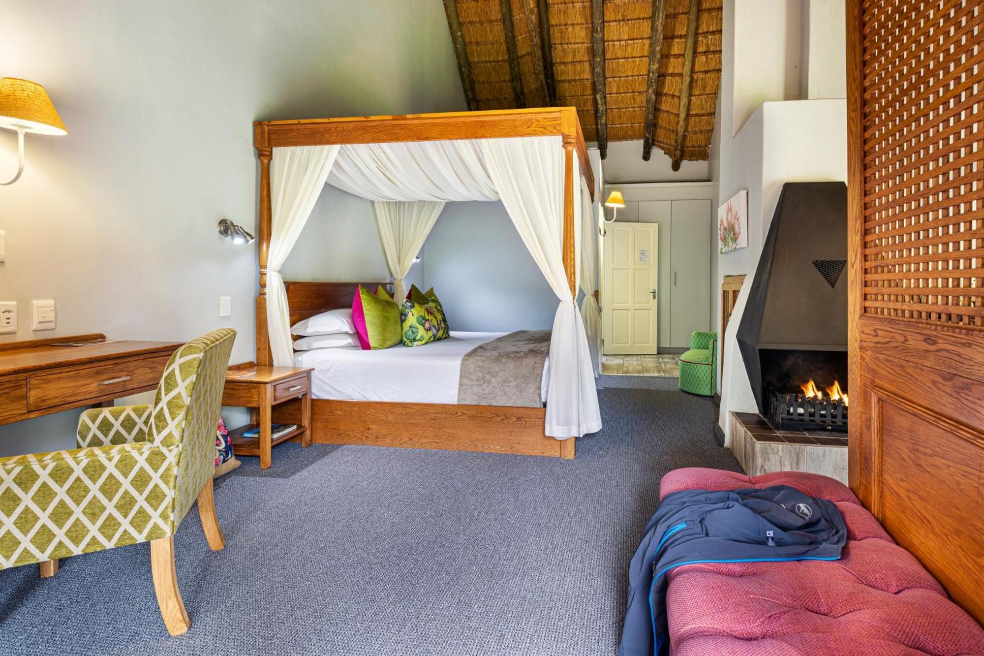 Cavern Resort & Spa Бергвилль Экстерьер фото
